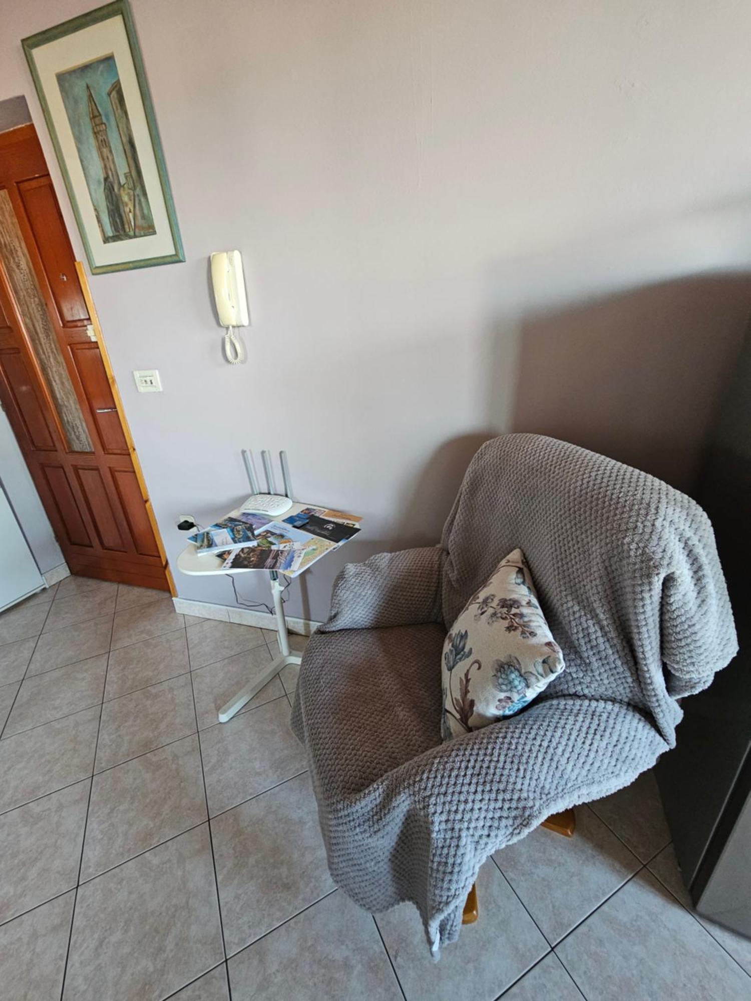 Apartment Neven Rovinj Parking Place Exterior photo