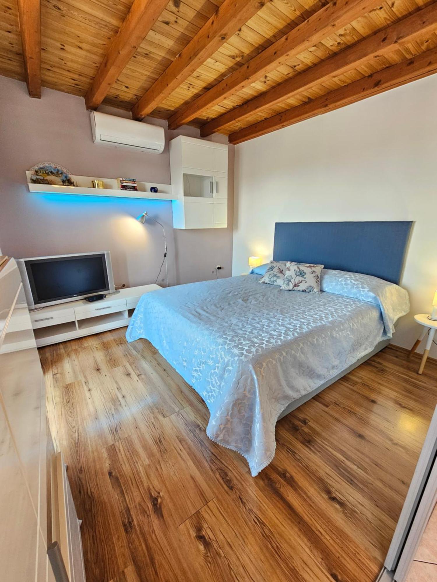Apartment Neven Rovinj Parking Place Exterior photo